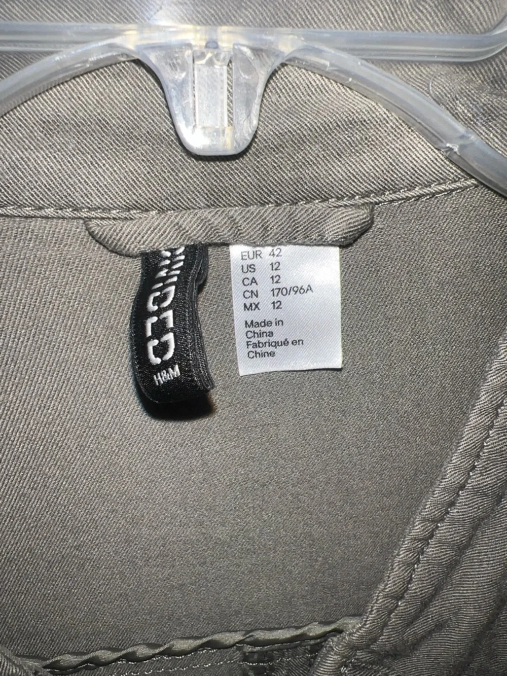 H&M Olive Green Utility Jacket with Gold Hardware - Picture 3 of 4